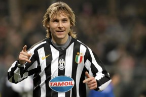 开云官方网站关于尤文图斯关键时刻篮板制胜；志在西甲名次提升；气氛紧张；控场能力受关注的信息