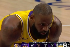 开云注册平台詹姆斯在RNG比赛中惊险取胜，势不可挡引发热议！(詹姆斯lol)