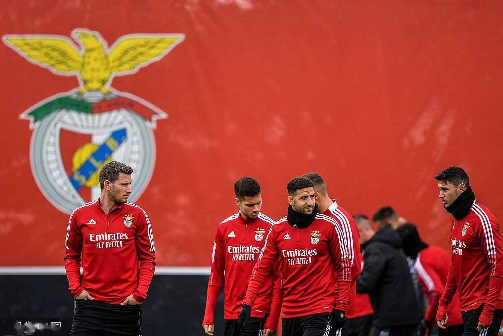 包含冲刺阶段本菲卡调整名单以备NBA季后赛，迎来里程碑环节打磨，目标明确，训练强度明显提升的词条